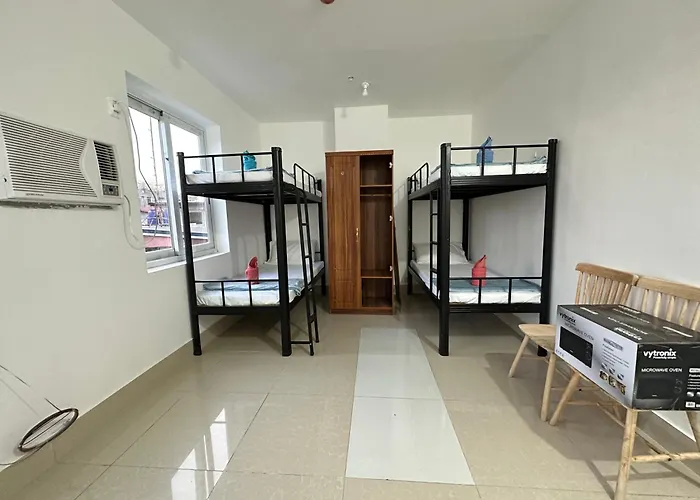Mabolo 302 Family Room Near It Park